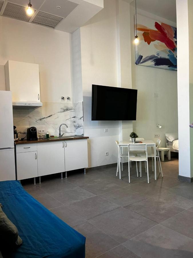 Loft Familiar "Piscina Sevilla Centro" Luaran gambar